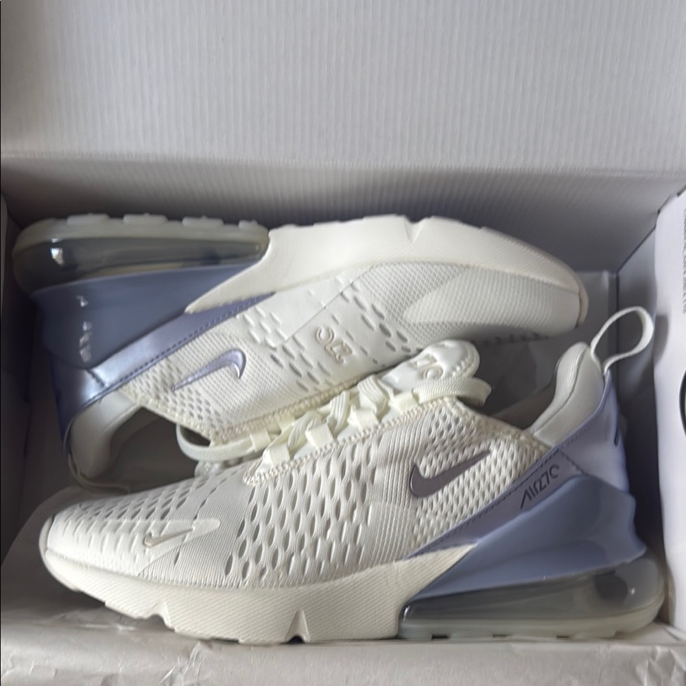 Nike Air Max 270 Sneakers